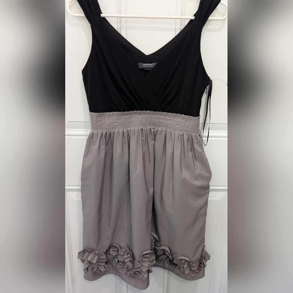 3/$20 dressbarn Black and Gray Sleeveless V-Neck Mini Dress